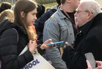 Journalisms Role in Shaping Ethical Shopping Journalisms Role in Shaping Ethical Shopping